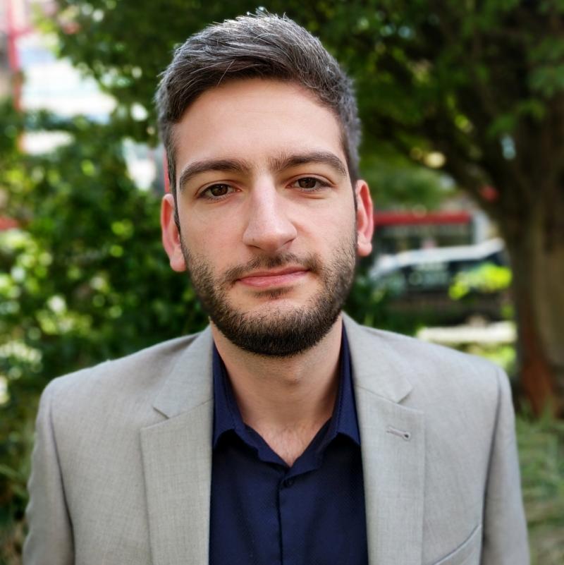 Alexandru Kimpton Alexandru Kimpton